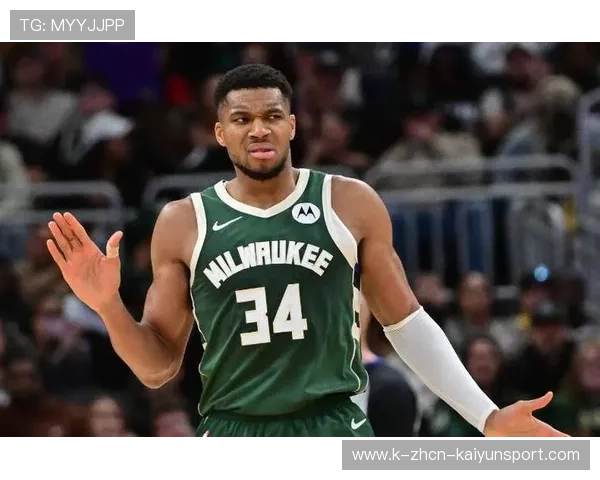 字母哥冲起来，防守只能选择犯规